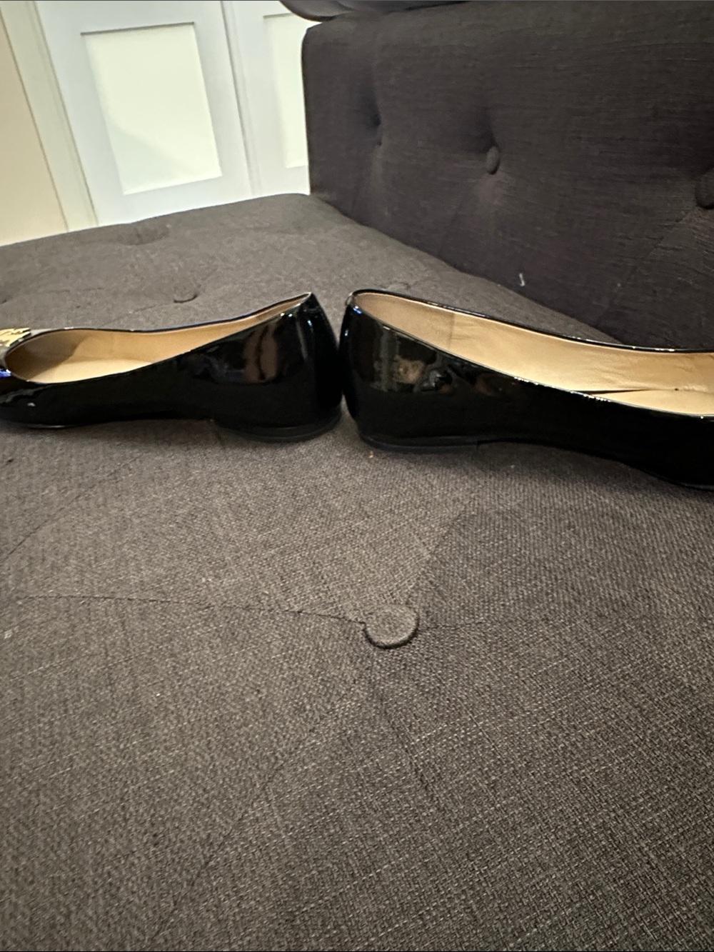 Tory Burch Black Patent Ballet Flats with Gold Logo - Picture 5 of 5